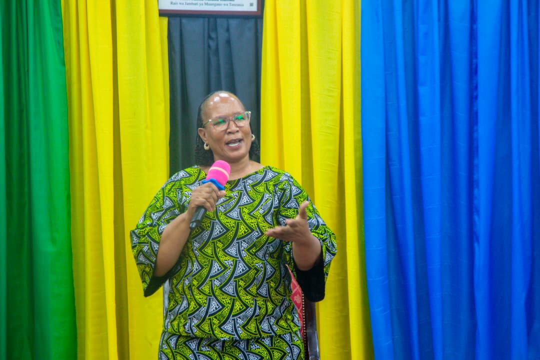 WATUMISHI WAHAMASISHWA KUANZISHA VYANZO VINGINE VYA KIPATO KUKIDHI GHARAMA ZA MAISHA