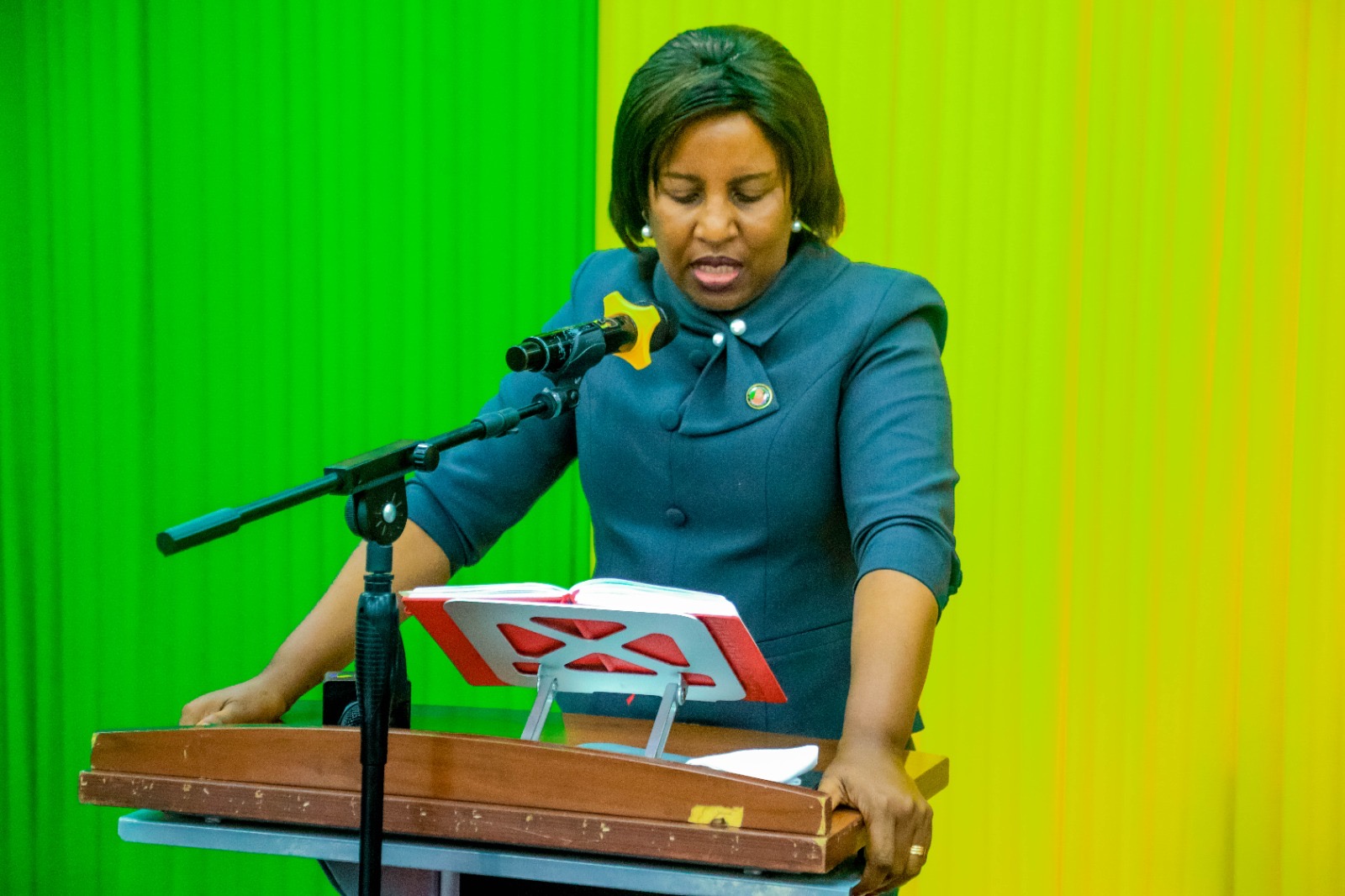 RC SENYAMULE ASISITIZA UTOAJI WA HUDUMA BORA KWA WANANCHI